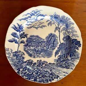 Vintage Pountney & Co The Thames at Pangbourne Blue White Plate 10 3/8 diameter